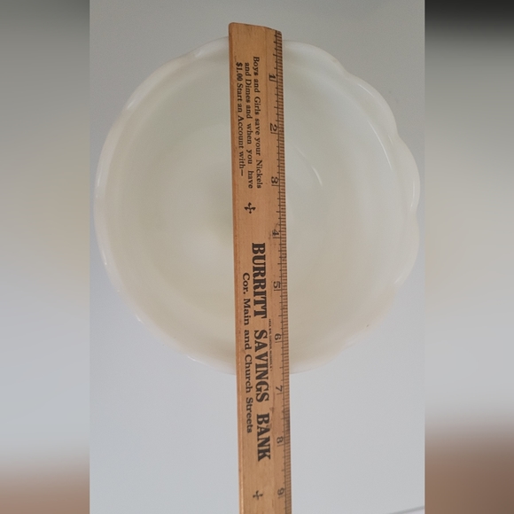 Milk Glass Basket Diamond/Weave Pedestal Candy Dish Bowl Scalloped Edge - Picture 4 of 10